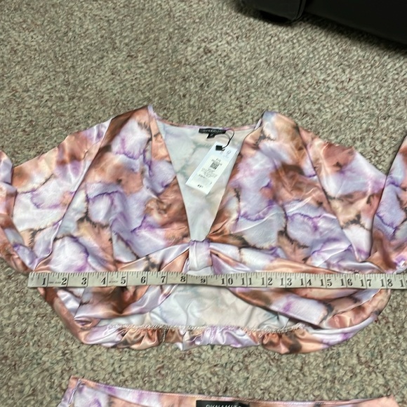 New dynamite satin skirt set - Picture 5 of 12